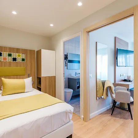 Helios Hotel