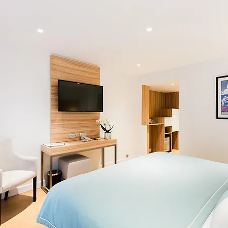 Helios Hotel 4*