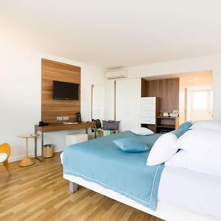 Helios Hotel 4*