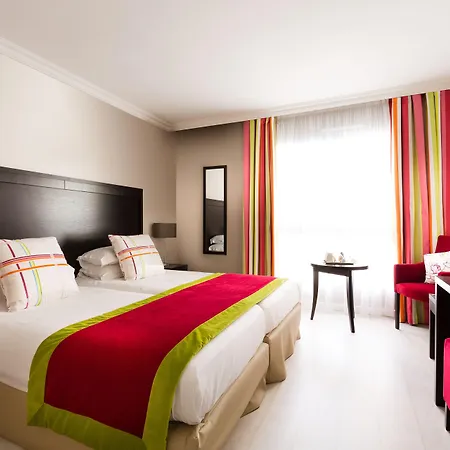 Helios Hotel