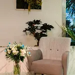 Helios 4* جوان ليه باه