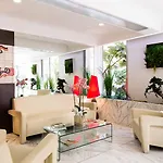 Helios Hotell