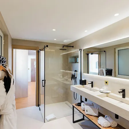 Helios Hotel 4*